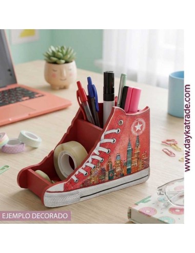 Portalápiz zapatilla roja con dos departamentos