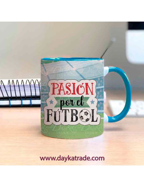 Taza pintada pasión por el fútbol